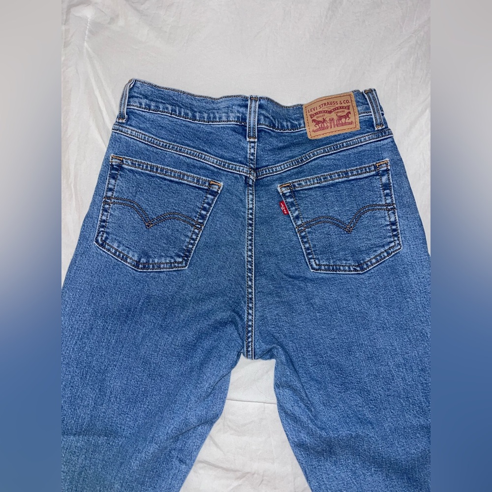 Levi’s jeans, mom jeans